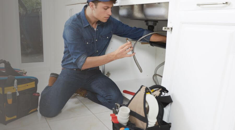 Emergency Leak Repair in Roslyn Heights, NY